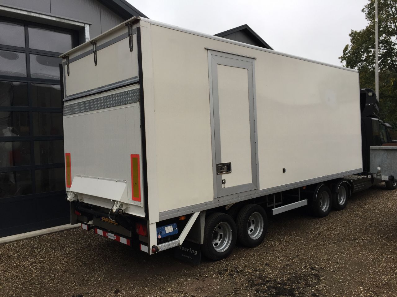 BE TREKKER jeep-as 12 ton-be oplegger jeep-as 10 ton veldhuizen