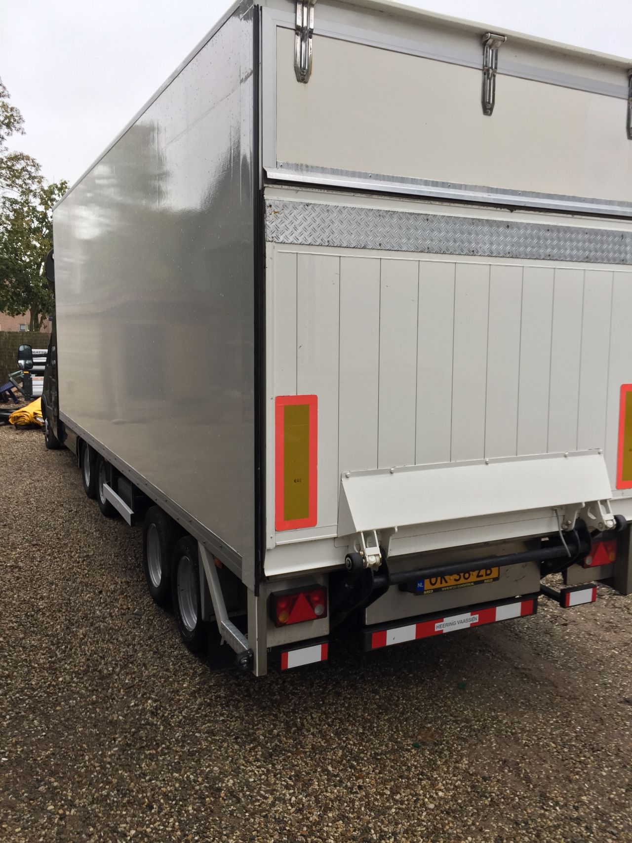 BE TREKKER jeep-as 12 ton-be oplegger jeep-as 10 ton veldhuizen