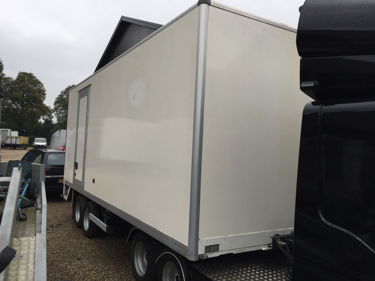 BE TREKKER jeep-as 12 ton-be oplegger jeep-as 10 ton veldhuizen