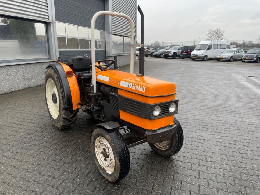 Mehr als 1 Renault schmalspurschlepper auf AgriTrader.de